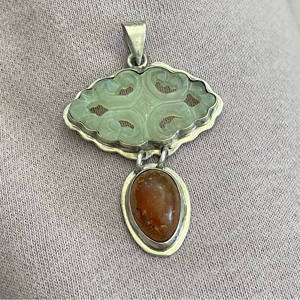 Rare Vintage SW mexcio 925 silver with jade and Bakelite amber Pendant